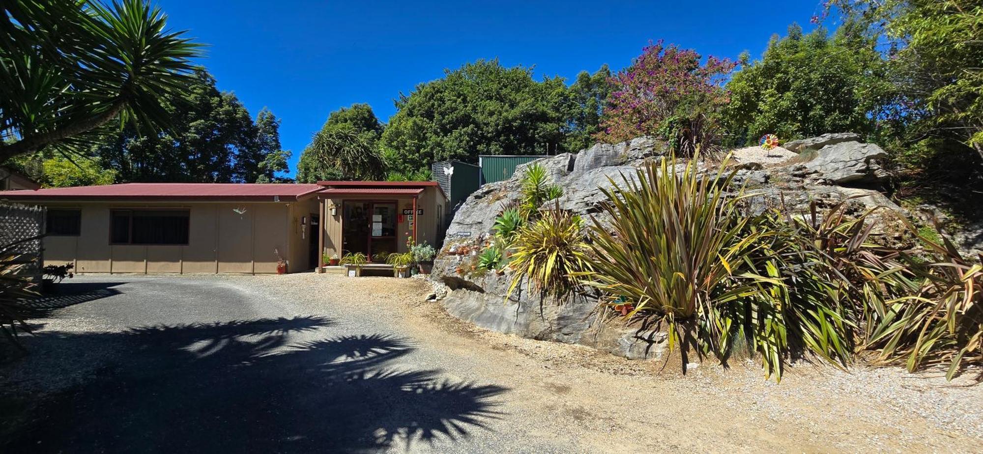 The Rocks Chalets Takaka Exterior foto